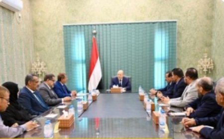 مجلس القضاء يسلم الرئيس العليمي نسخة من مشروع تعديلات قانونية لم يجر عليها تعديلات منذ 2006م..