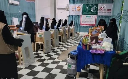 فورهيومن توزع حقائب التمكين الاقتصادي للربع الثاني على مستفيدات سبل العيش في حيس الحديدة..