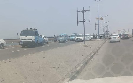 عاجل:صور أولية للحادث المروري بالخط البحري في عدن