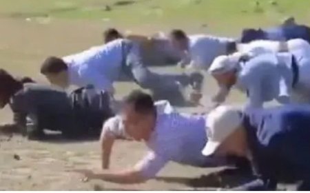 استياء واسع من إذلال مليشيا الحوثي لكوادر علمية وطبية..