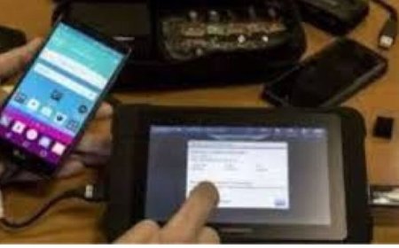 خبير عسكري : الحوثي يسحب أجهزة للإتصالات العسكرية....