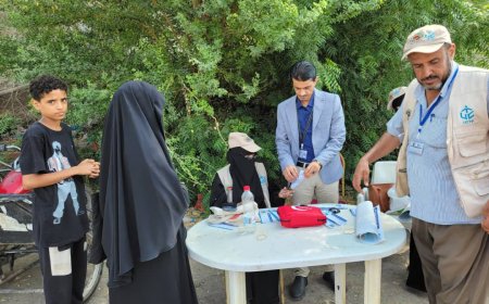 الشاجري يدشن صرف كروت مواعيد الحوالات النقدية الغيرمشروطه الثامن عشربالعاصمة عدن