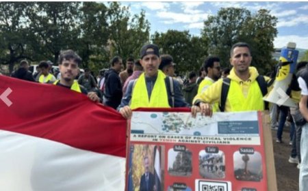 يمنيون ينظمون وقفة احتجاجية أمام محكمة العدل الدولية..