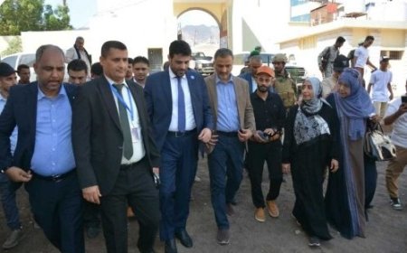 وزير الدولة محافظ العاصمة عدن يدشن مبادرة مدارس خضراء بمدرسة عقبه بن نافع في مديرية صيره..
