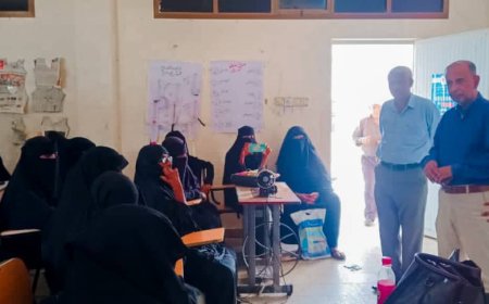 الصندوق الإجتماعي للتنمية يختتم دورات تدريبية في مجال الخياطة وتصميم الملابس