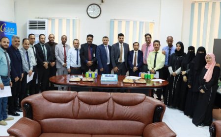 رئيس «كاك بنك» يكرم موظفي ادارة الالتزام احتفاءاً بيومهم العالمي