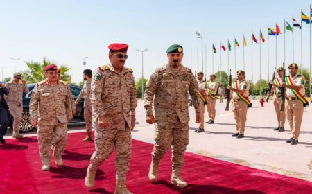 وزير الدفاع يبحث مع امين التحالف الإسلامي العسكري لمحاربة الإرهاب تعزيز التعاون المشترك..