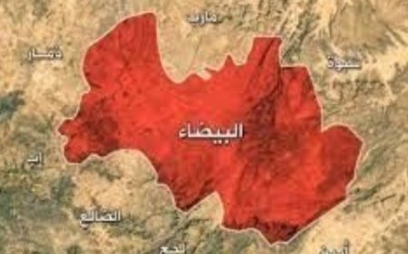 الميليشيات الحوثية  تبتز أصحاب المحلات التجارية برسوم غير مبررة في البيضاء...