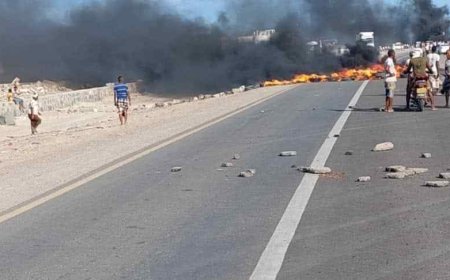 وسط حالات وفيات وإصابات..سقوط 17 فتاة في إحدى حفريات مياه الصرف الصحي في تعز 