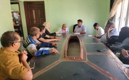 مدير عام مكتب الصحة بالحديدة وممثل صندوق الأمم المتحدة يناقشان تحسين الصحة الانجابية..