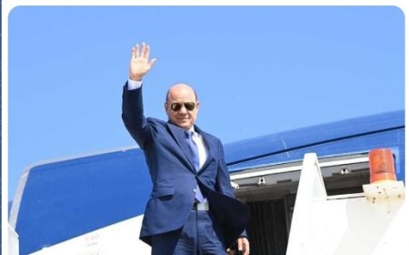 الرئيس العليمي يغادر عدن الى الرياض في طريقه الى جمهورية مصر العربية..