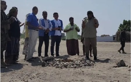 زيارة أممية لأسرة الطفلة شيماء التي قتلها الحوثيون بالتحيتا جنوب الحديدة ..