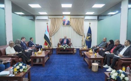 الكثيري يشدد على ضرورة إيجاد حلول عاجلة للأوضاع في الجنوب..