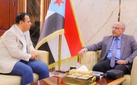 الانتقالي يؤكد دعم تطوير التعليم كركيزة لدولة الجنوب الفيدرالية..