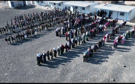 مأرب: «مسام» ينفذ حملة لتوعية طلاب مدرسة الكويت في مخيم السويداء بمخاطر الألغام..