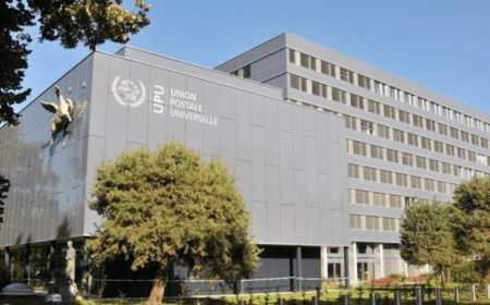 الاتحاد البريدي العالمي يكرم مسؤولة بعدن كأفضل قائدة نسائية في الوطن العربي