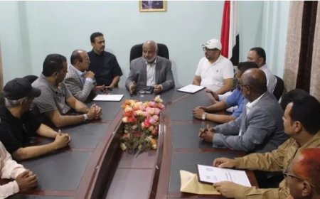 محافظ الحديدة يوقع عقد لتنفيذ مشروع كهرباء الخوخة بقدرة 10 ميجاوات بدعم إماراتي..