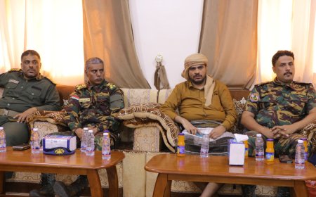 مدير أمن المهرة يلتقي قيادات وأعضاء السلطة المحلية والأجهزة الأمنية ومشايخ مديرية المسيلة ..