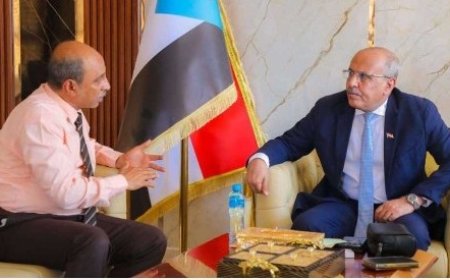 الكثيري يؤكد اهتمام المجلس الانتقالي بمستشفى الجمهورية...