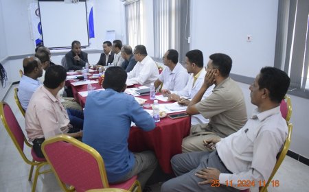 الوكيل العامري يترأس اجتماعا مع الجهات ذات العلاقة حول التعامل مع قسم فحص المياه والأغذية بالمركز الوطني لمختبرات الصحة العامة بسيئون