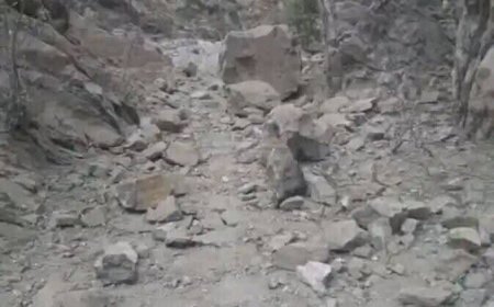 عاجل:جماعة الحوثيين تقطع اخر شريان يربط الشمال بالجنوب(صورة )