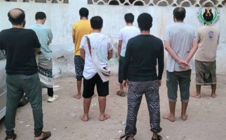 إدارة مكافحة المخدرات بقوات الحزام الأمني تُرحل ثمانية متهمين للسجن المركزي بالعاصمة عدن