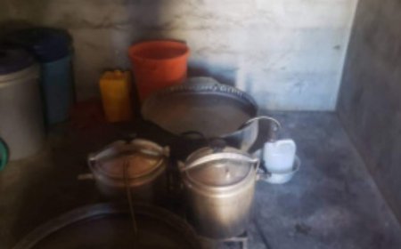 الأجهزة الأمنية في محافظة شبوة تلقي القبض على متهم بتصنيع الخمور..