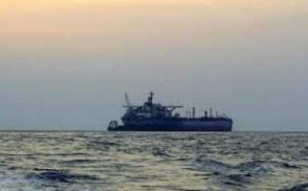 حادث بحري شمال غرب مدينة الحديدة تكشفه البحرية البريطانية..