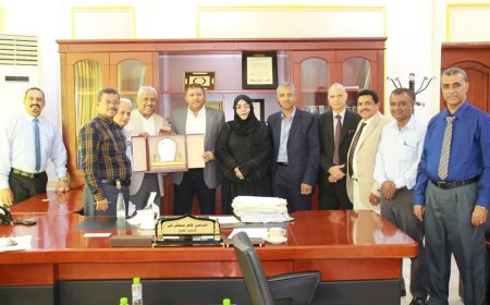 النائب العام يكرم القاضي خالد أحمد الأعجم تقديراً لجهوده المتميزة في خدمة العدالة وتعزيز النزاهة القضائية