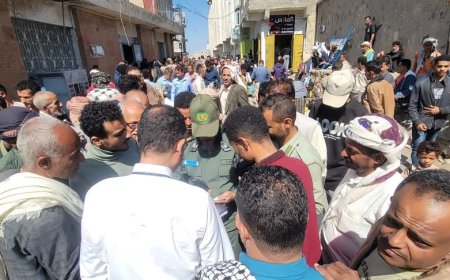 بسبب 1000 ريال..مدير الأحوال المدنية يوقف موظف من عمله (تعرف على تفاصيل الحادثة)