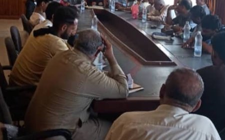 بتكلفة أكثر من نصف مليار ريال..فتح مظاريف مناقصات ( 5 ) مشاريع في مديرية البريقة..