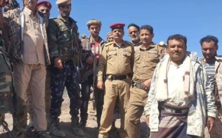 ناطق القوات الجنوبية يزور الخطوط الأمامية ويثمن دور القوات الجنوبية المرابطة في الخطوط الأمامية بجبهة الضالع الحدودية..