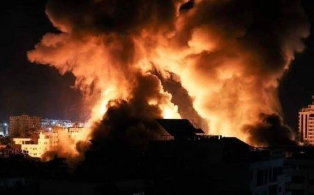 عاجل:شاهد صورة..غارة إسرائيلية تحول هذا المكان من ليل إلى نهار في صنعاء