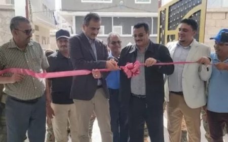 وزير الدولة محافظ العاصمة عدن  يفتتح ملعب نادي أهلي عدن ومدرسة ذوي الاحتياجات الخاصة في المنصورة..