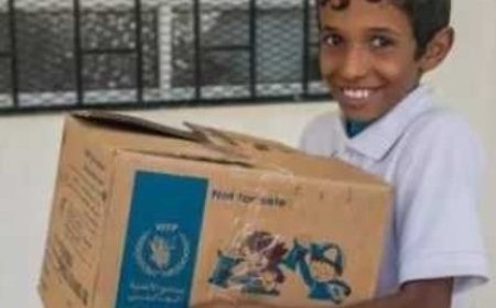 نقص التمويل يحرم مليون طالب من التغذية المدرسية في اليمن..