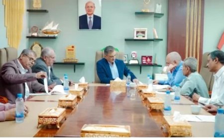 لملس يناقش مع مدير مكتب الصحة في العاصمة عدن خطة تطوير عمل مكاتب الصحة ..