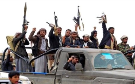 الحوثيون ينقلون أسلحة وذخائر إلى وسط الأحياء السكنية بصنعاء....