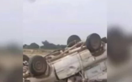 مصرع 10 حوثيين وإصابة 15 آخرين في حادث حادث انقلاب سيارة في جبل راس بالحديدة..