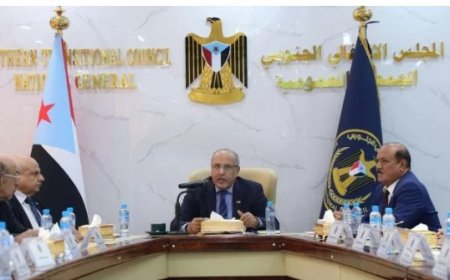 الجمعية الوطنية للمجلس الانتقالي الجنوبي تشيد بالتحرك السلمي لعمال الجنوب لانتزاع حقوقهم..