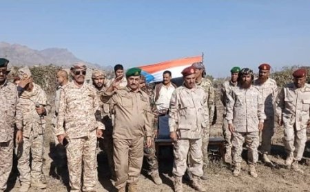 قائد محور الضالع يدشن العام التدريبي 2025 في اللواء 33 مدرع بعرض عسكري مهيب...