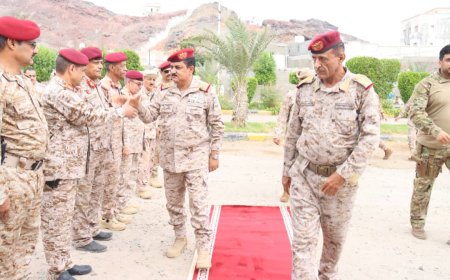 وزير الدفاع: قواتنا المسلحة سيف بتّار قطع اوصال المشروع الإيراني..