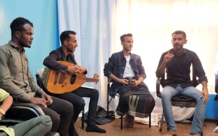 كورال تعز يعقد اجتماعه الدوري في مقر مؤسسة ميون للثقافة..