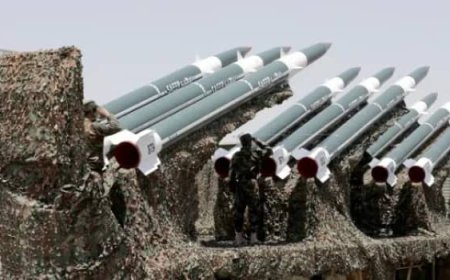 "ديفانس لاين": جماعة الحو,,ثي نقلت صواريخ وأسلحة متطورة إلى الحوبان في تعز..