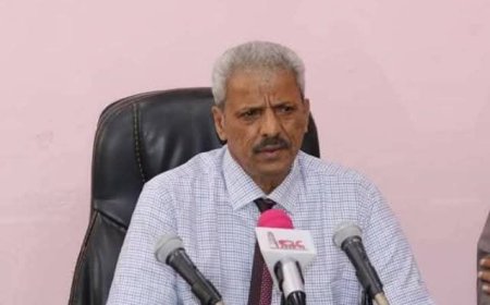 محافظ لحج يعزي بوفاة الشخصية الاجتماعية العميد علي صالح الخليفي