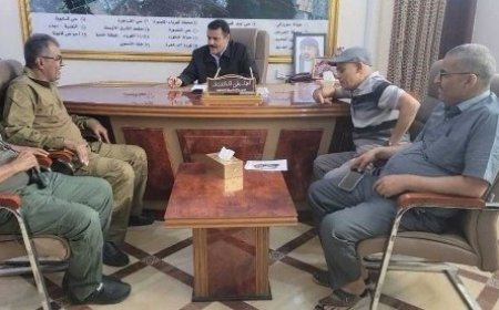 خلال لقائه بمدير شرطة السير بعدن..مدير عام المنصورة يناقش آلية تنفيذ الخطة المرورية لشهر رمضان...