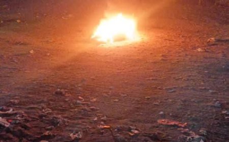 عاجل: محتجون يقطعون طريق رئيسي في أبين(صور)