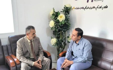 على هامش مؤتمر التطور المعرفي.. لقاء تعاوني بين إذاعتي سيئون وصوت المقاومة..