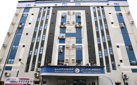 لدعم القطاع الصحي في العاصمة عدن فريق طبي متخصص من مصر بشارك في المخيم الطبي بمستشفى عدن الخيري....