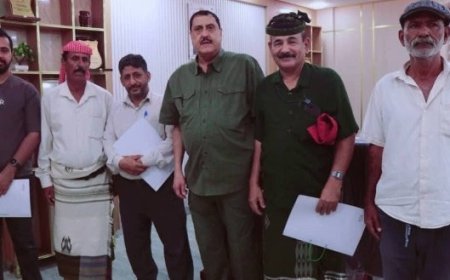 بعد 30 عامًا من الحرمان مدير أمن العاصمة عدن يعيد حقوق ضباط الشرطة ..