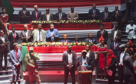 سياسيون: "حكومة السلام" المرتقبة بارقة أمل للسودان